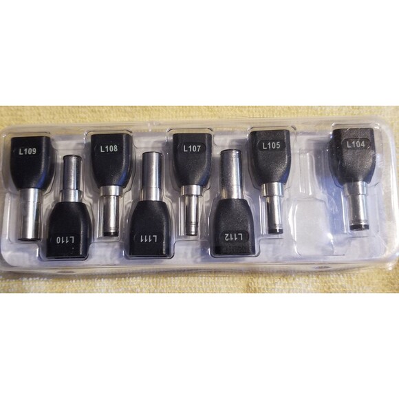 Targus compact laptop charging tips READ - Picture 5 of 5